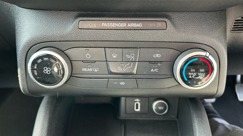 Ford Focus 1.5 EcoBlue 120 Zetec 5dr Diesel Hatchback